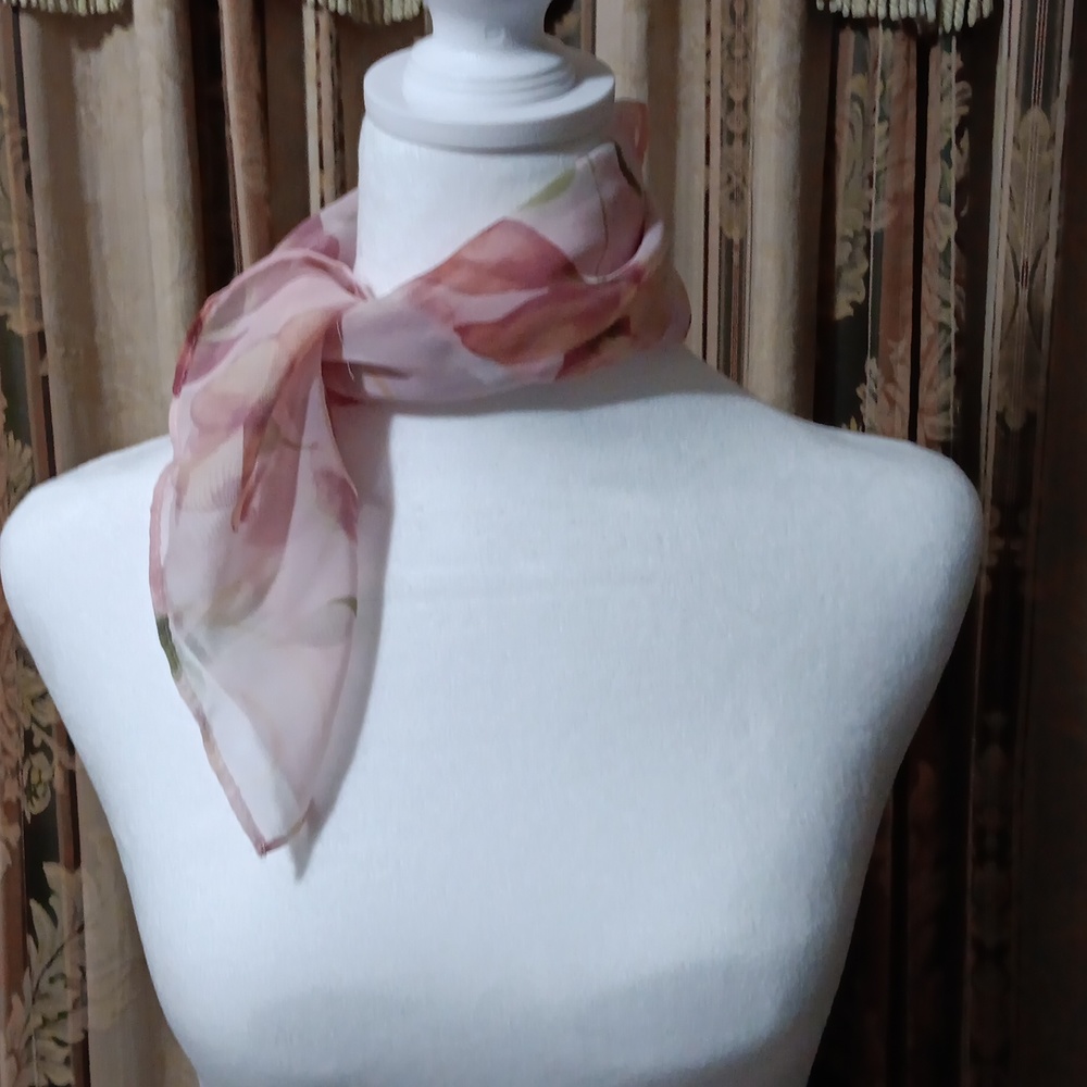 Scarf - Picture 2 of 4